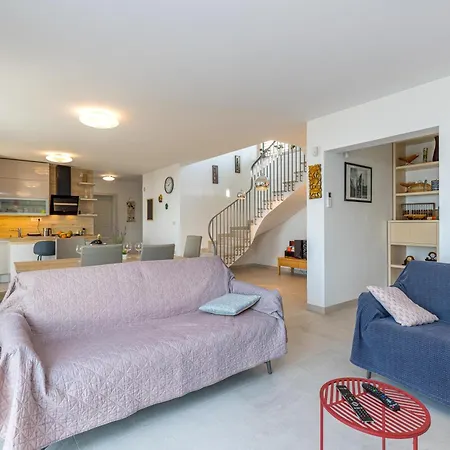 Panorama Seaview Kolomban - Happy בית נופש *