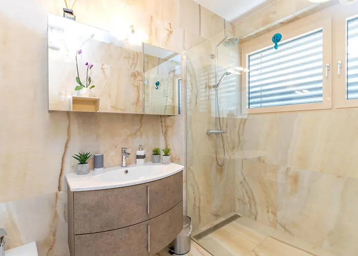 Casa vacanze Panorama Seaview Kolomban - Happy Ancarano