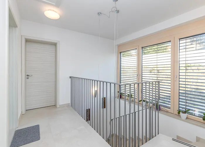 Panorama Seaview Kolomban - Happy