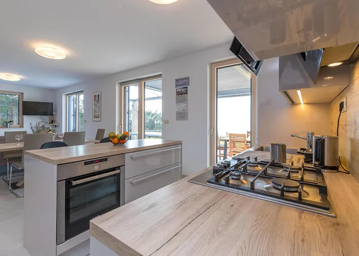 بيت للعطل Panorama Seaview Kolomban - Happy *