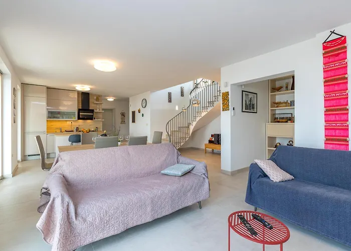 Panorama Seaview Kolomban - Happy بيت للعطل *